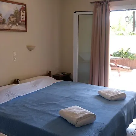 Pansion Chrisa * مدينة سكياثوس