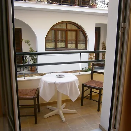 Vendégház Pansion Chrisa *