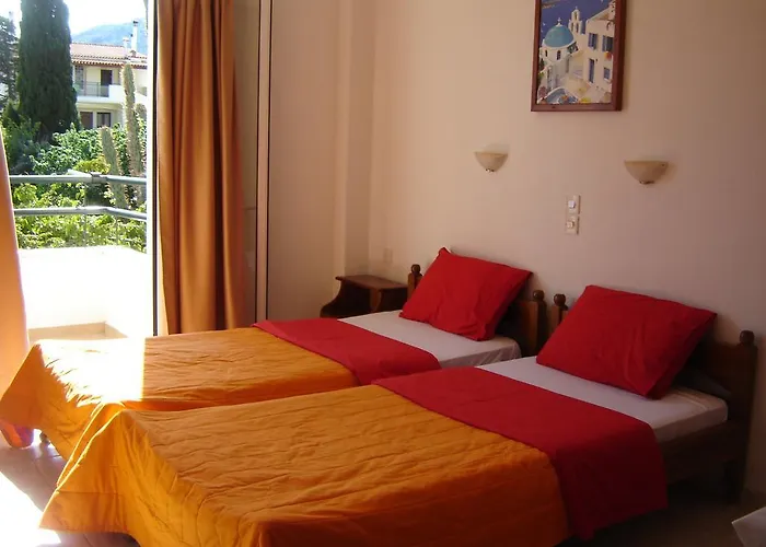 Pansion Chrisa Skiathos Town